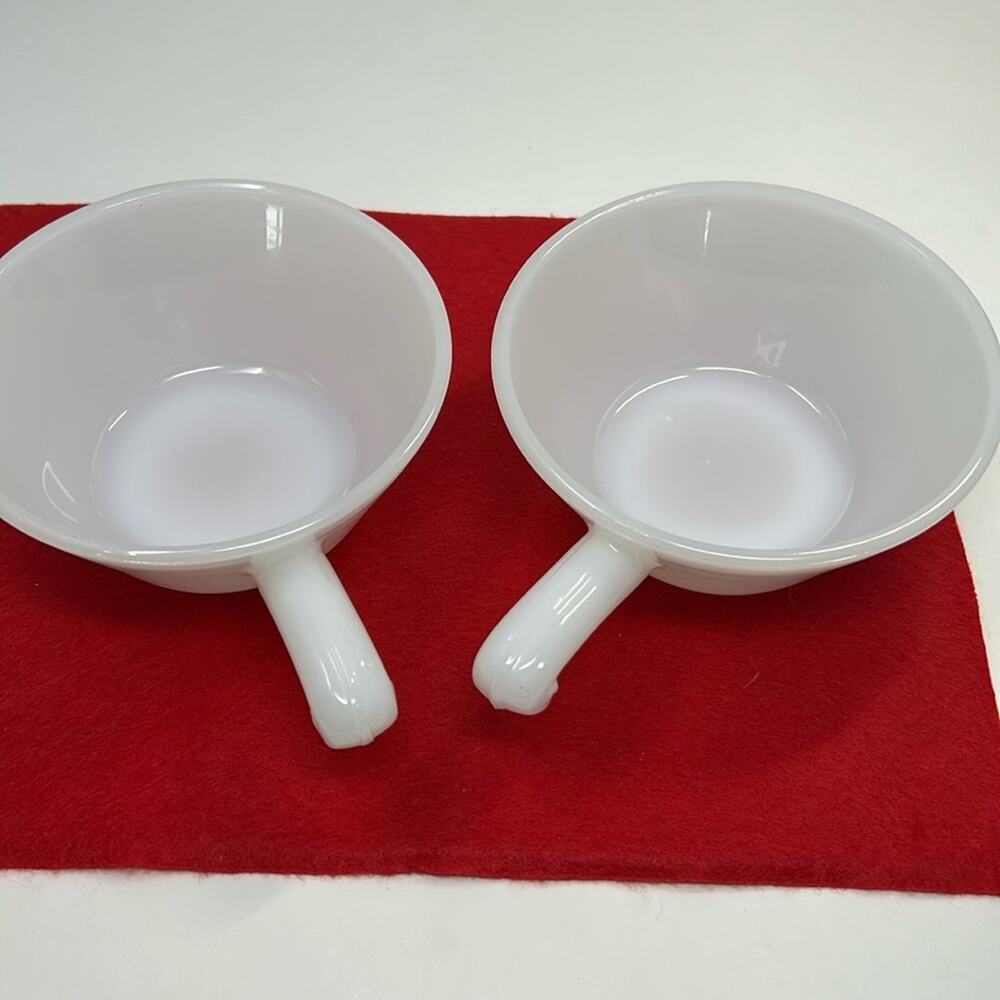 Vintage Anchor Hocking Fire King One Handle Chili Cereal Soup Bowls Set of 2